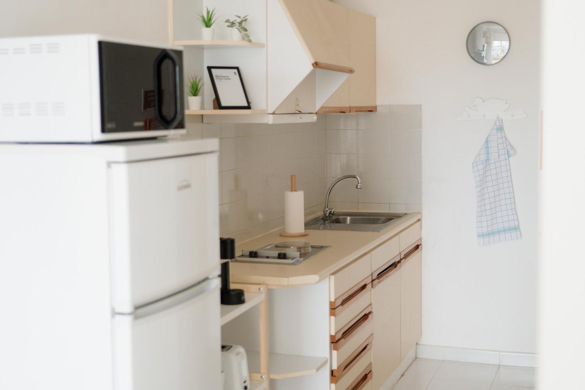 Happy House Apartment *